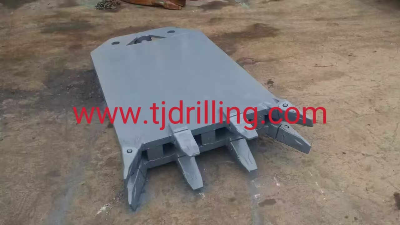 500mm Diaphragm Wall Chisel with Chisel Teeth 500mm for Hard Rock Layer in Diaphragm Wall