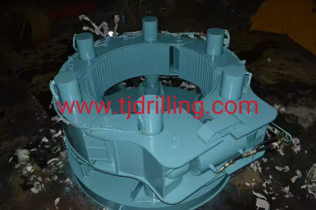 1800mm Hydraulic Casing Extractor with Diesel Engine Power Pack for Pull out Secant Pile Double Wall Casing for Bored Pile Foundation Work