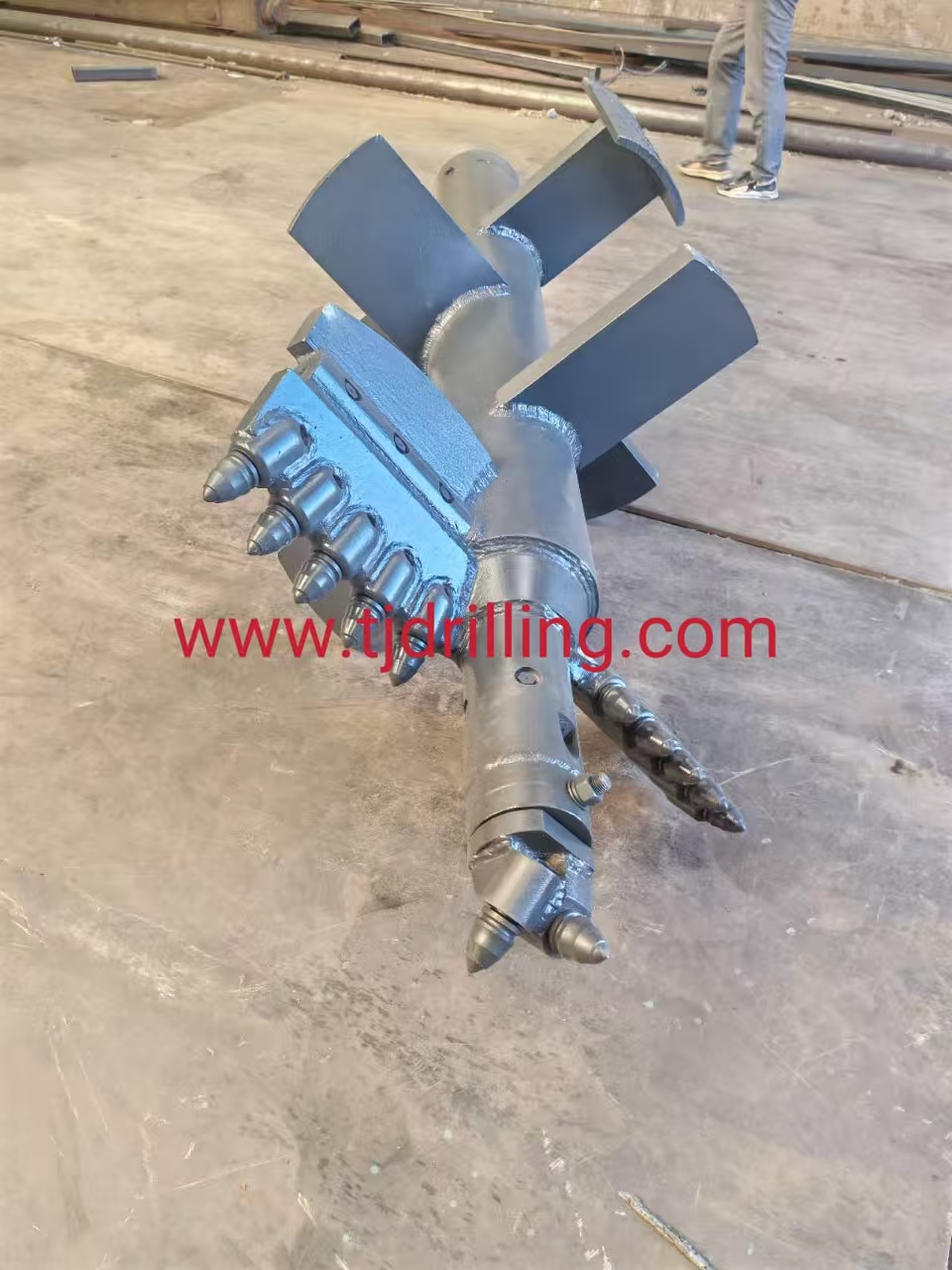 What is deep soil mixing? 1000mm deep soil mixing auger match bauer-bg20 drill rig