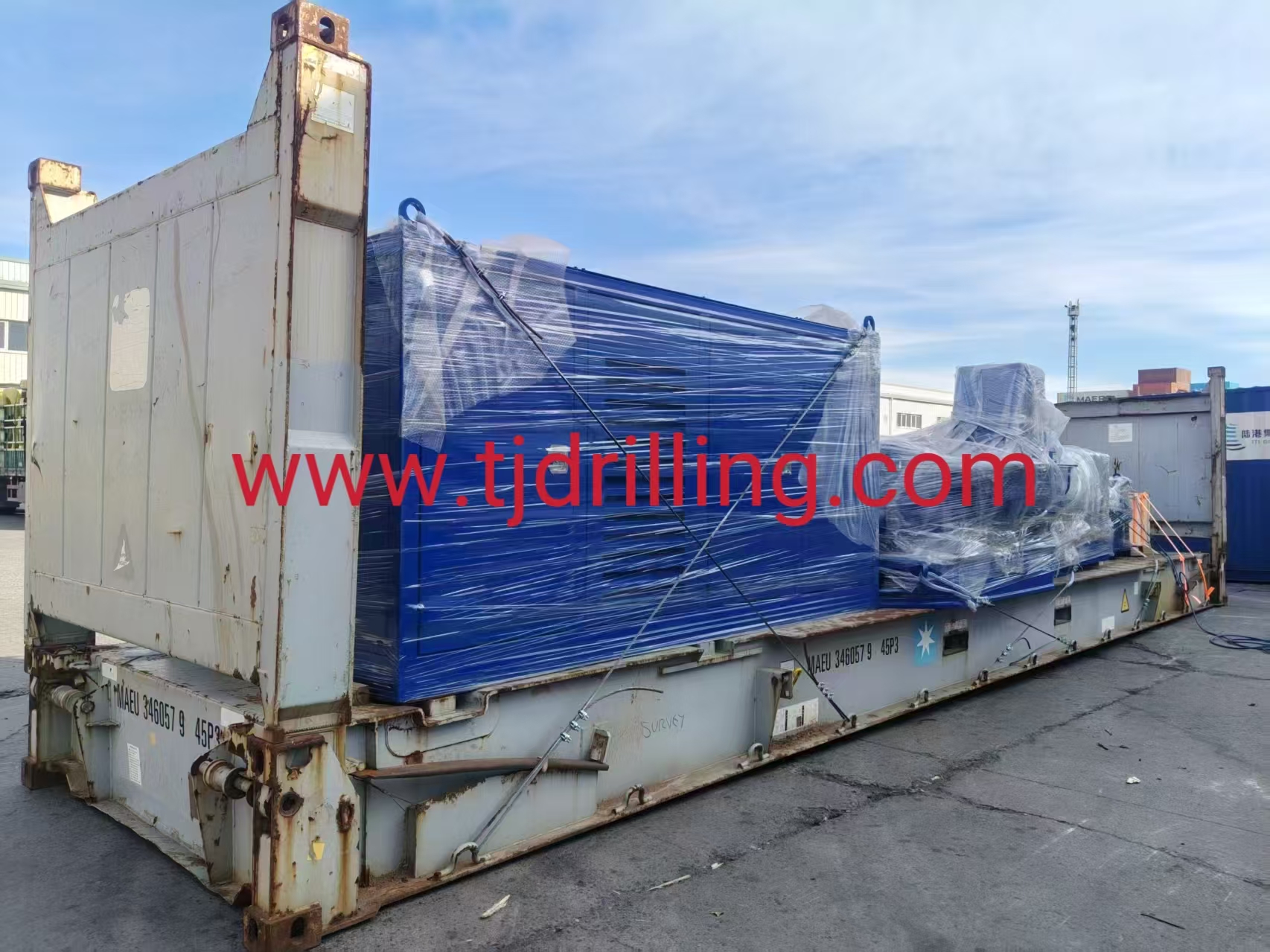 1500mm hydraulic casing oscillator mounted on bauer-bg28 drill rig